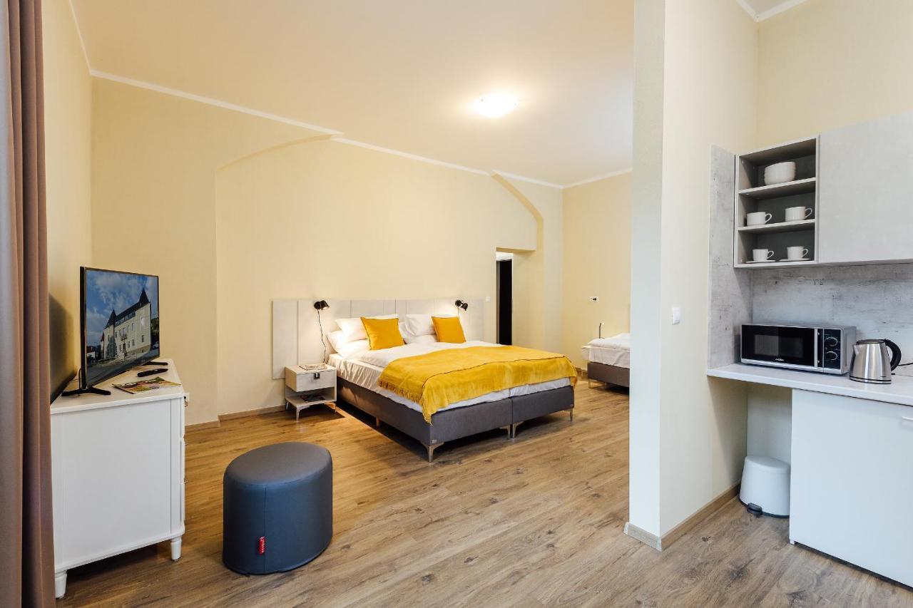 Trenčianske Teplice Apartmanovy Dom Grand - Contactless Check In מראה חיצוני תמונה