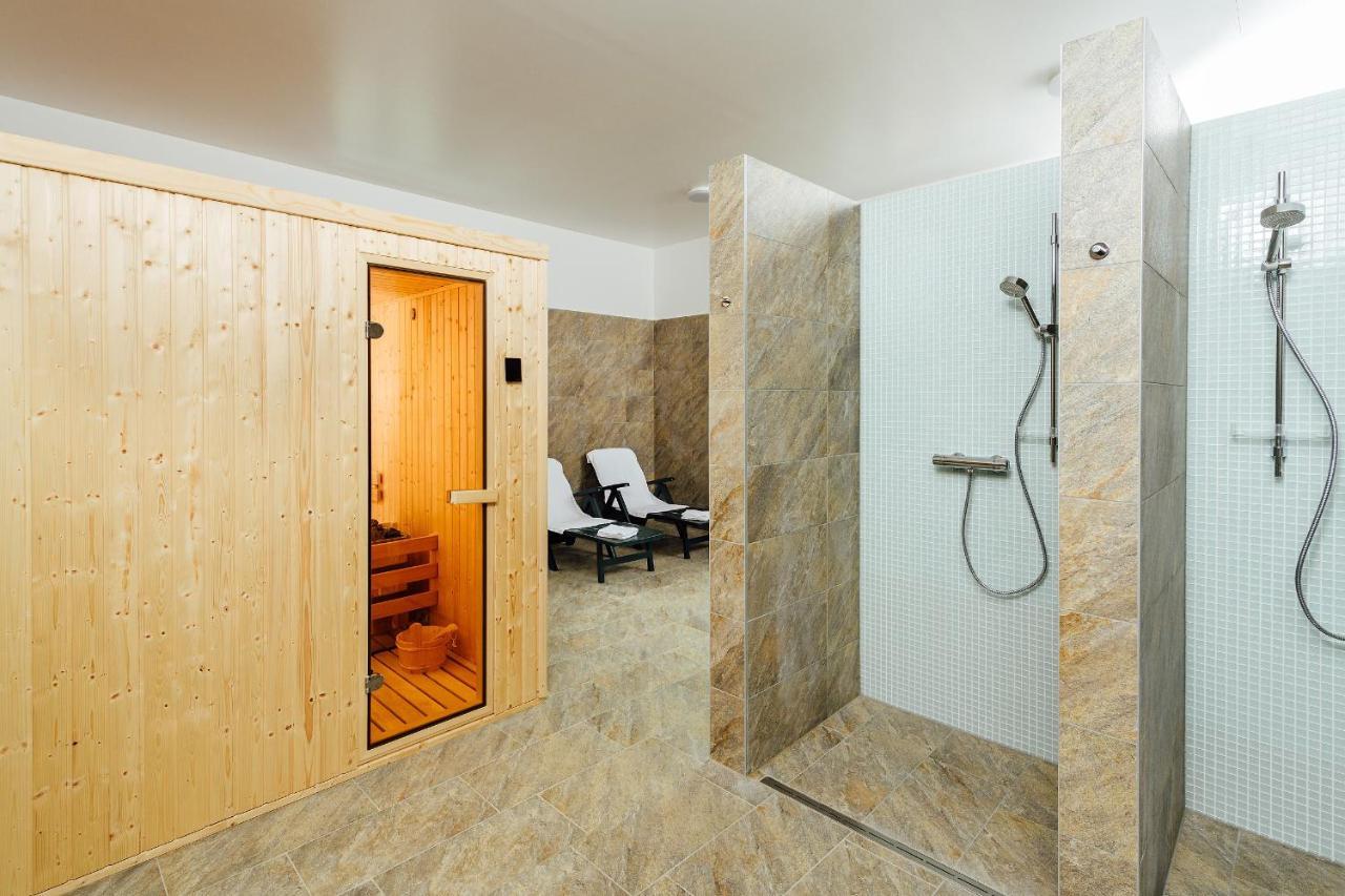 Trenčianske Teplice Apartmanovy Dom Grand - Contactless Check In מראה חיצוני תמונה