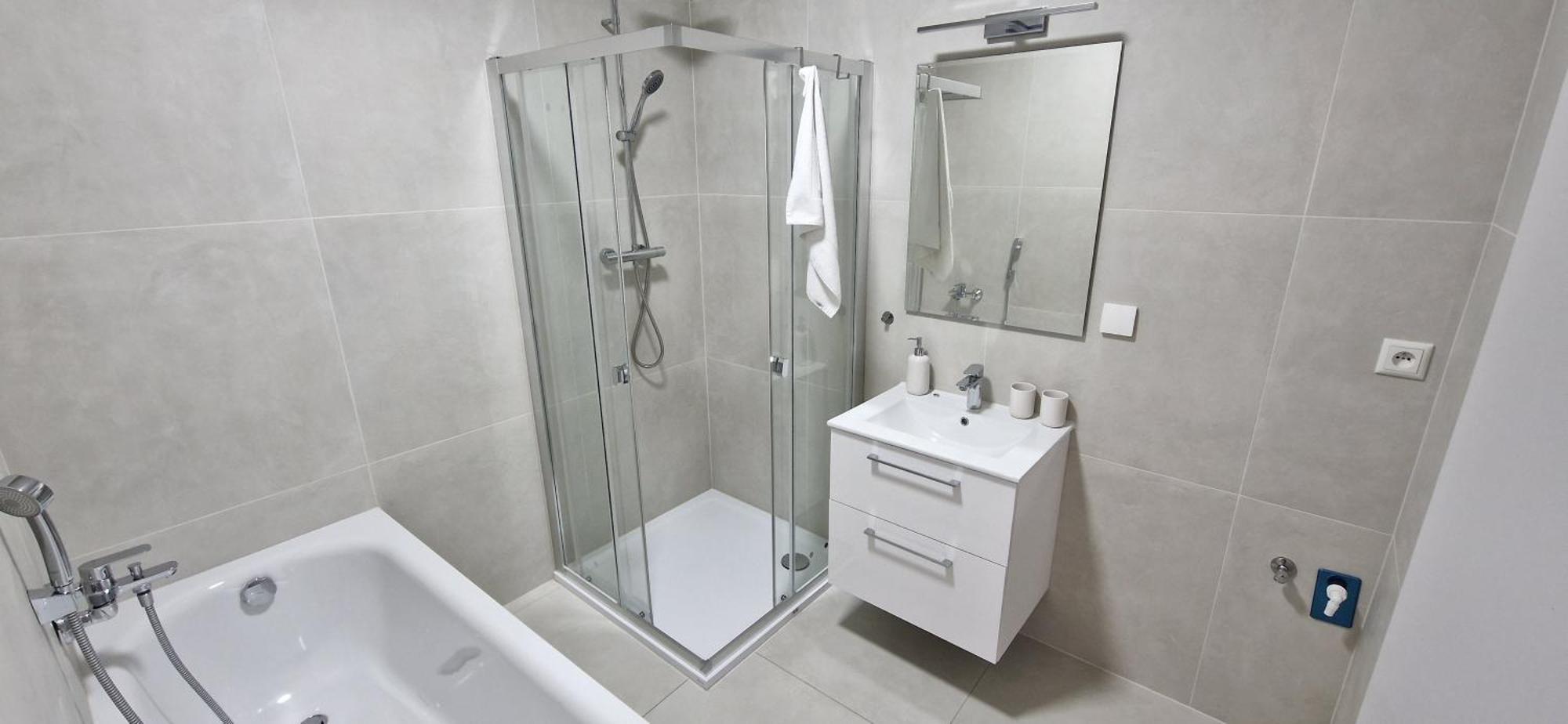 Trenčianske Teplice Apartmanovy Dom Grand - Contactless Check In מראה חיצוני תמונה